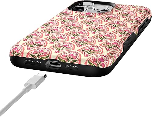 Vista 1550 de Casely Funda para iPhone 15 Pro Max Jardín Secreto Flores mixtas Funda atrevida Compatible con MagSafe y botón de acción Secret Garden