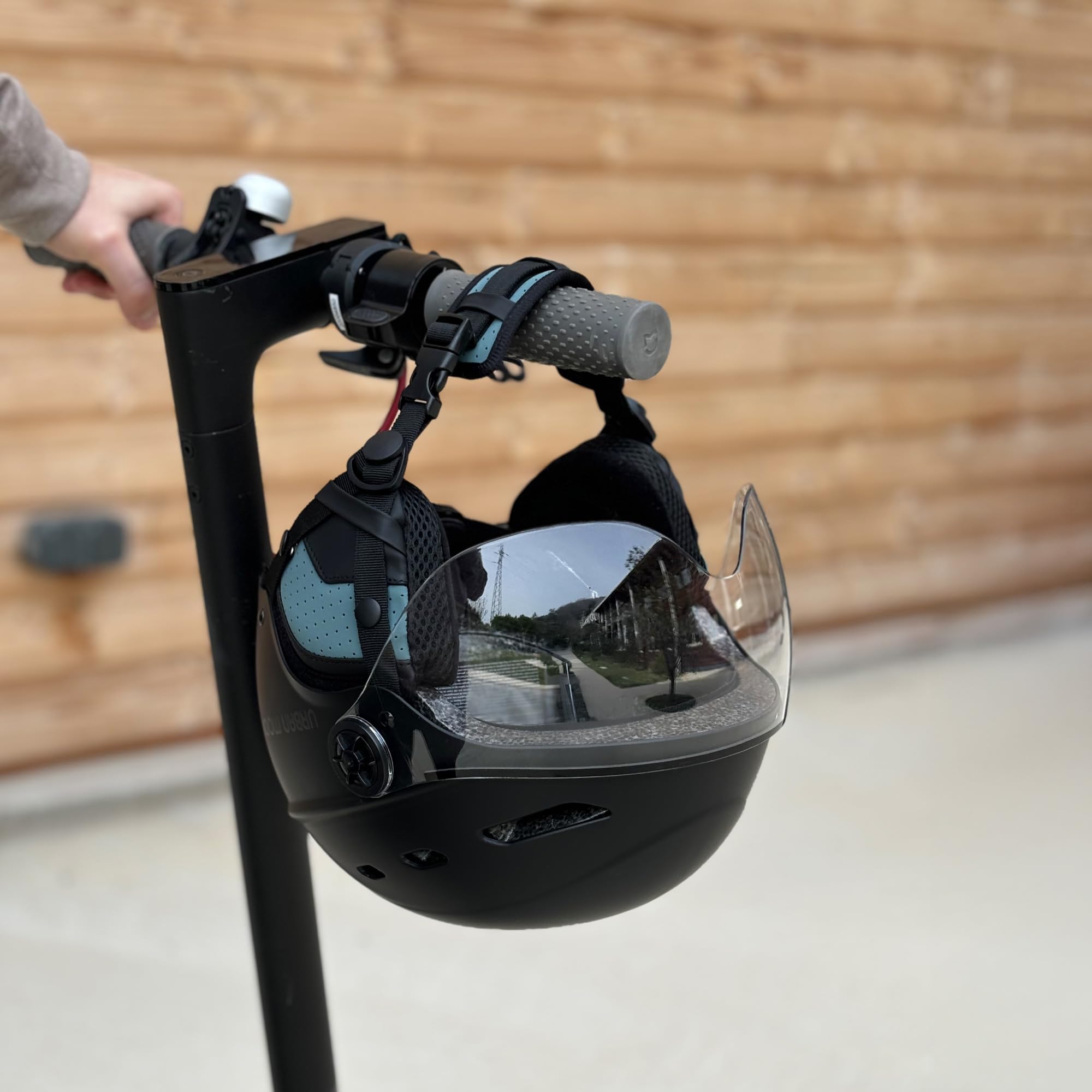 T'nB - Visor, Schutzhelm für Fahrrad und Elektroroller, mit transparentem Visier, Belüftungen, Einstellrad, abnehmbare Ohrenschützer, Größe M (Kopfumfang 54-58 cm), Schwarz