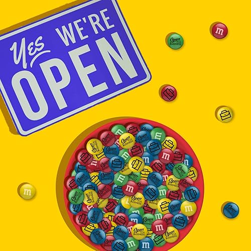 Miniatura 5 de M&M'S Caramelos de chocolate con leche prediseñados – 5 libras de caramelos a granel en paquete resellable para regalos de felicitación, logros,