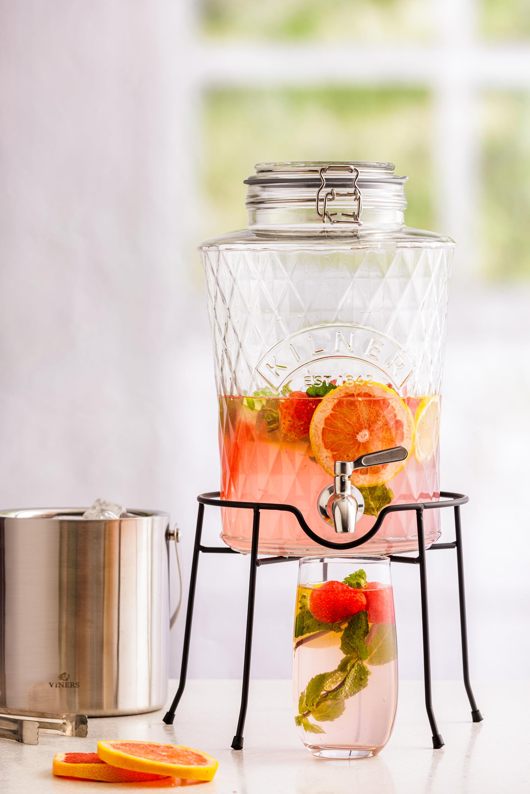 Kilner Diamond - Dispensador de bebidas de cristal de 5 litros con grifo de acero inoxidable, tapa hermética con clip y sello de silicona, ideal para zumos, cócteles y bebidas infundidas
