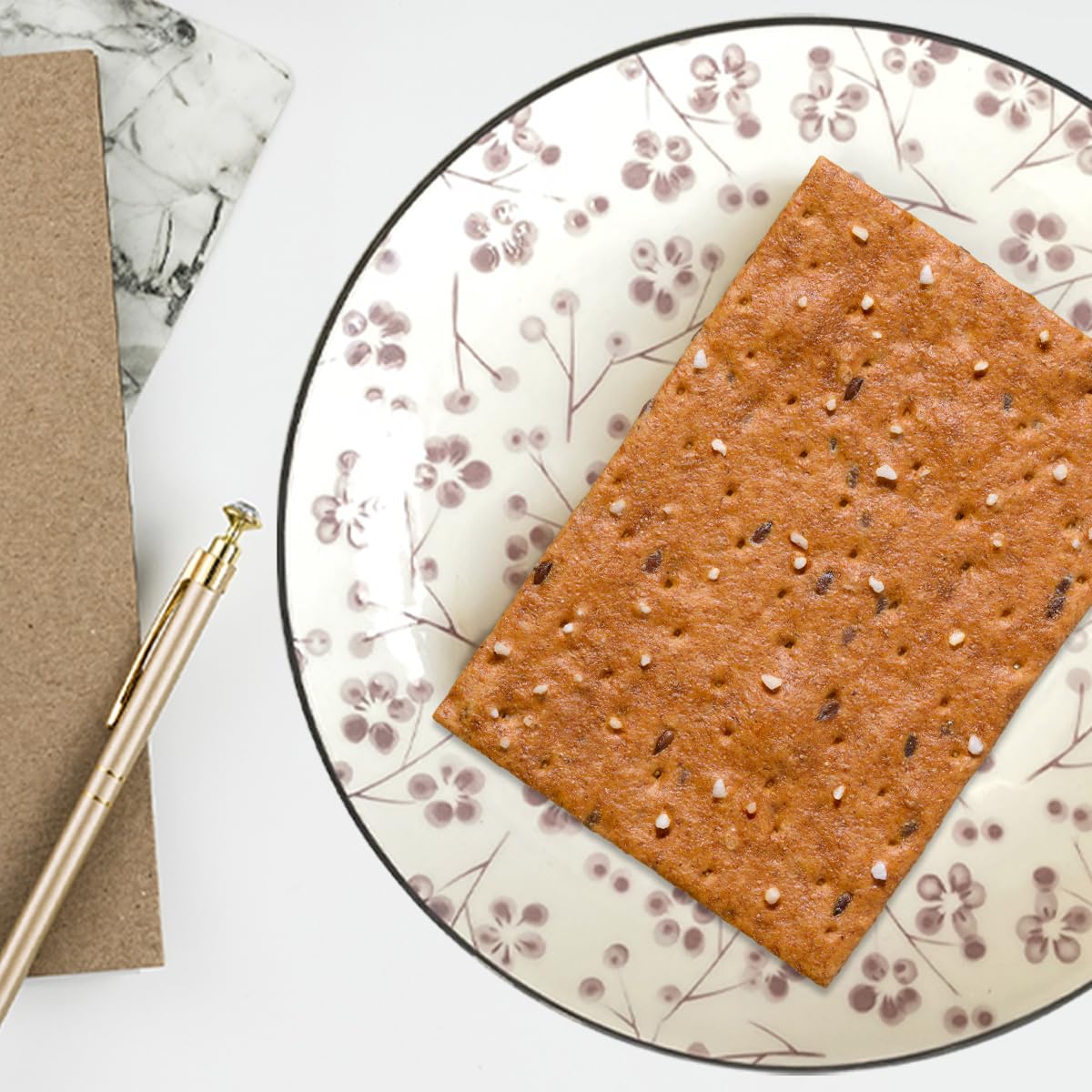 Dr. Karg’s BIO Knäckebrot Lauge & Brezelsalz – dünn knusprig, vegan, Brezel-Style, mit grobem Brezelsalz, reich an Ballaststoffen, 100% Vollkorn & mit natürlichen Zutaten, 10x200g