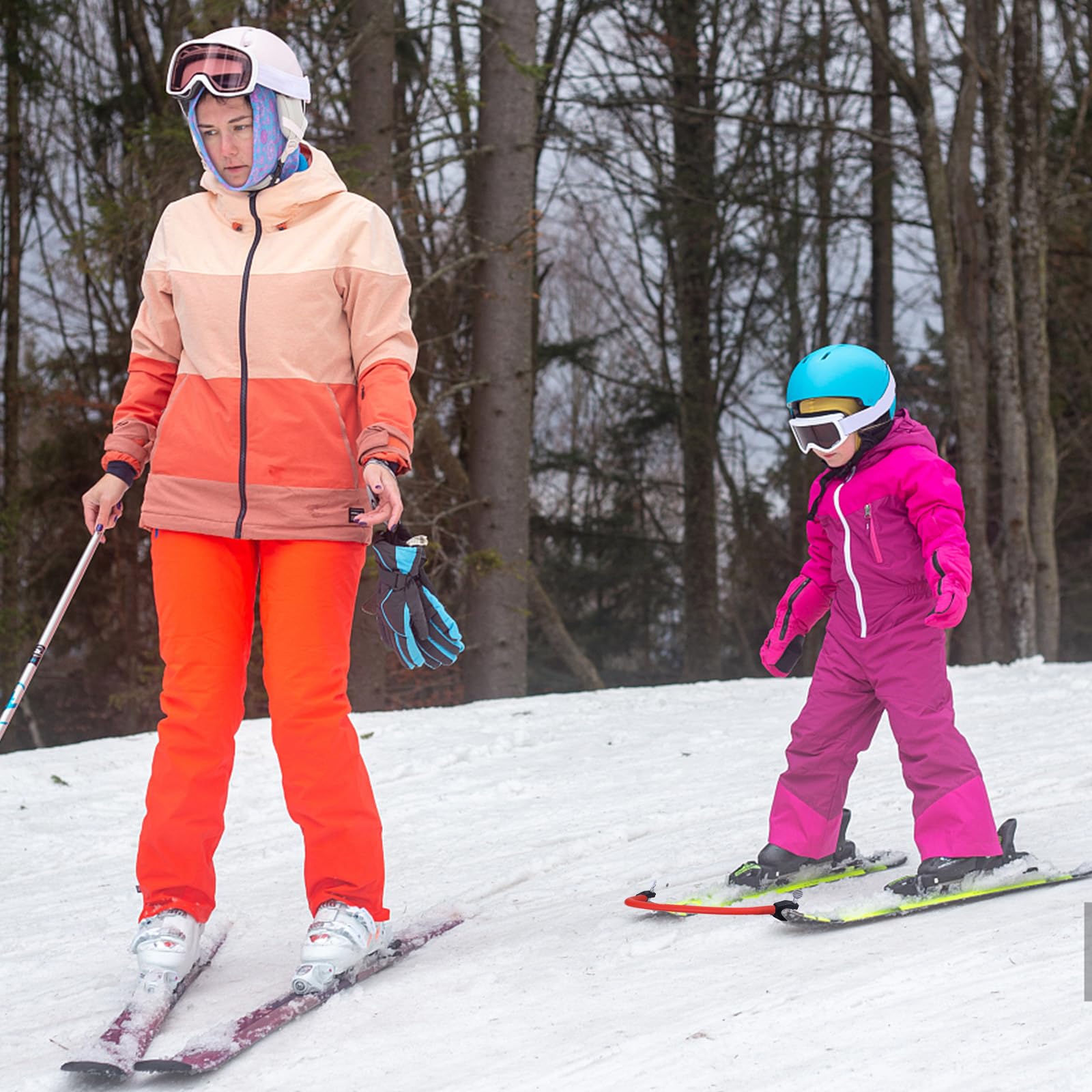 2szt Zlacze Koncówki Narciarskiej dla Dzieci, Przenosne Zlacze do Nart Pomoc do Nauki Jazdy na Nartach Akcesoria Snowboardowe dla Dzieci, Poczatkujacy (Czarny, Czerwony)