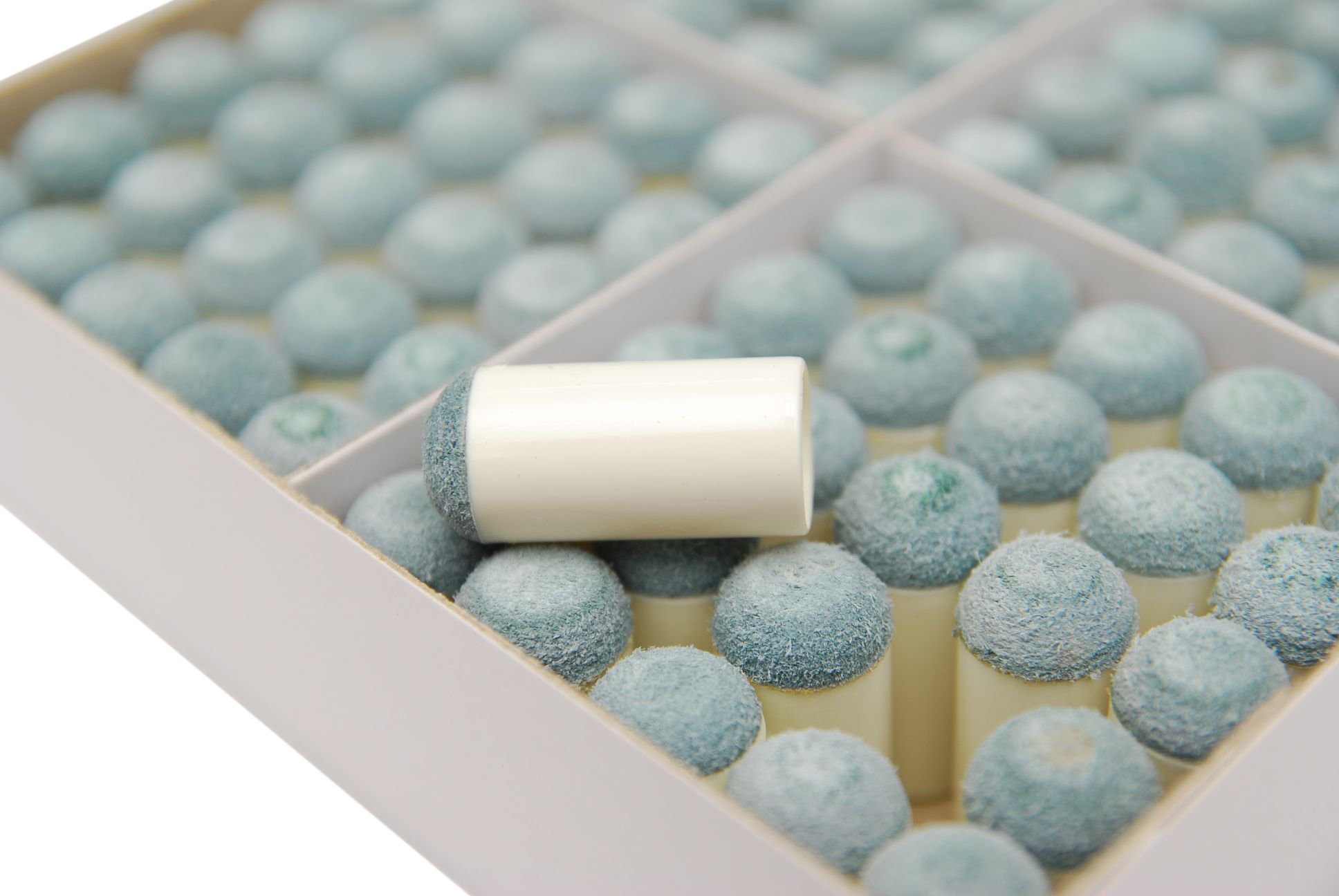 Set of 100 Slip On Pool Billiard Cue Tips - 13mm.