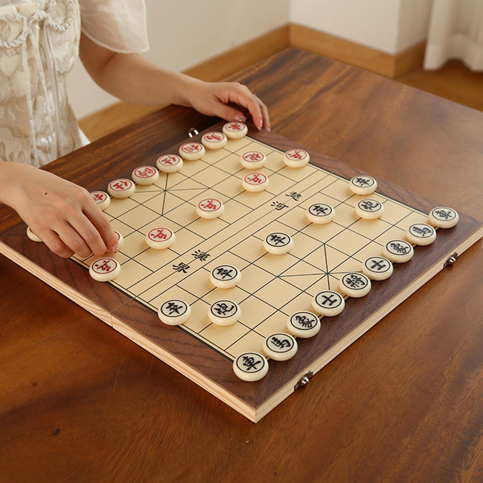 Chinesisches Schach Xiangqi, magnetische Spielsteine, Reisebrettspielset mit faltbarem Schachbrett, traditionelle pädagogische Strategiespiele(15.3 x 15.3in)