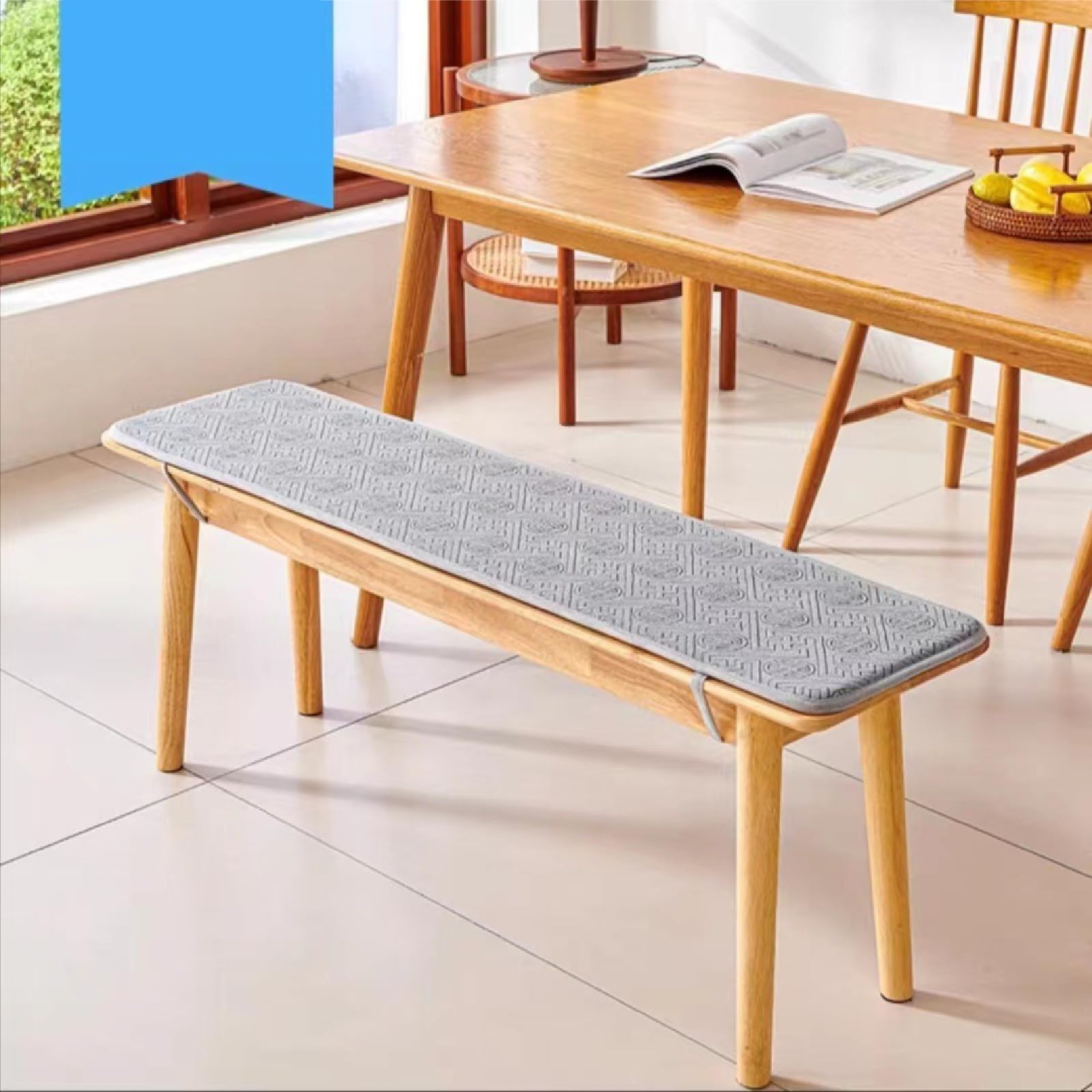 Coussin de banc lavable gris résolvant le problème des assises dures et glissantes
