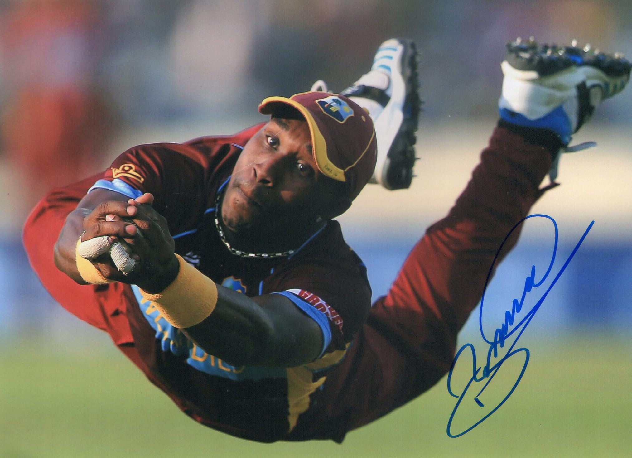 5x7 Inches Original Autographed Photo of West Indies Cricketer Dwayne Bravo-image-27