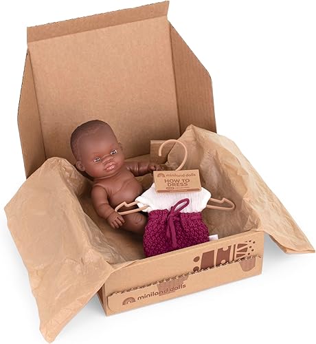 Miniatura 2 de Miniland Caja de regalo para muñecas, muñeca africana de 8 pulgadas + traje de duna – Hecho en España, regalo, calidad, inclusión, diversidad