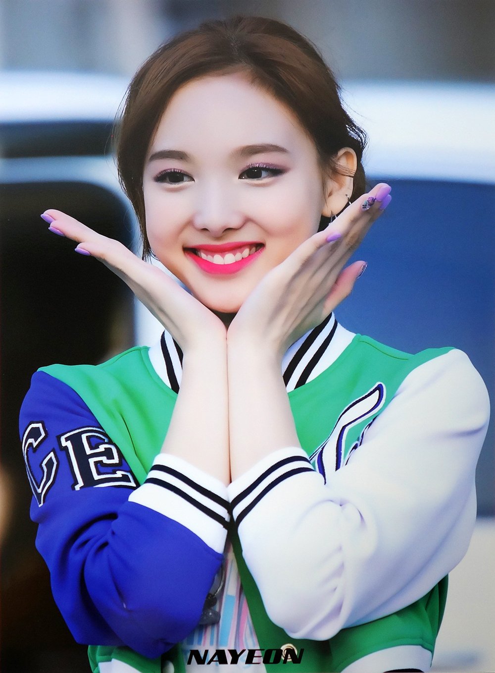 Amazon.com: NAYEON TWICE - 12 PHOTO POSTERS + STICKER SET A3 Size