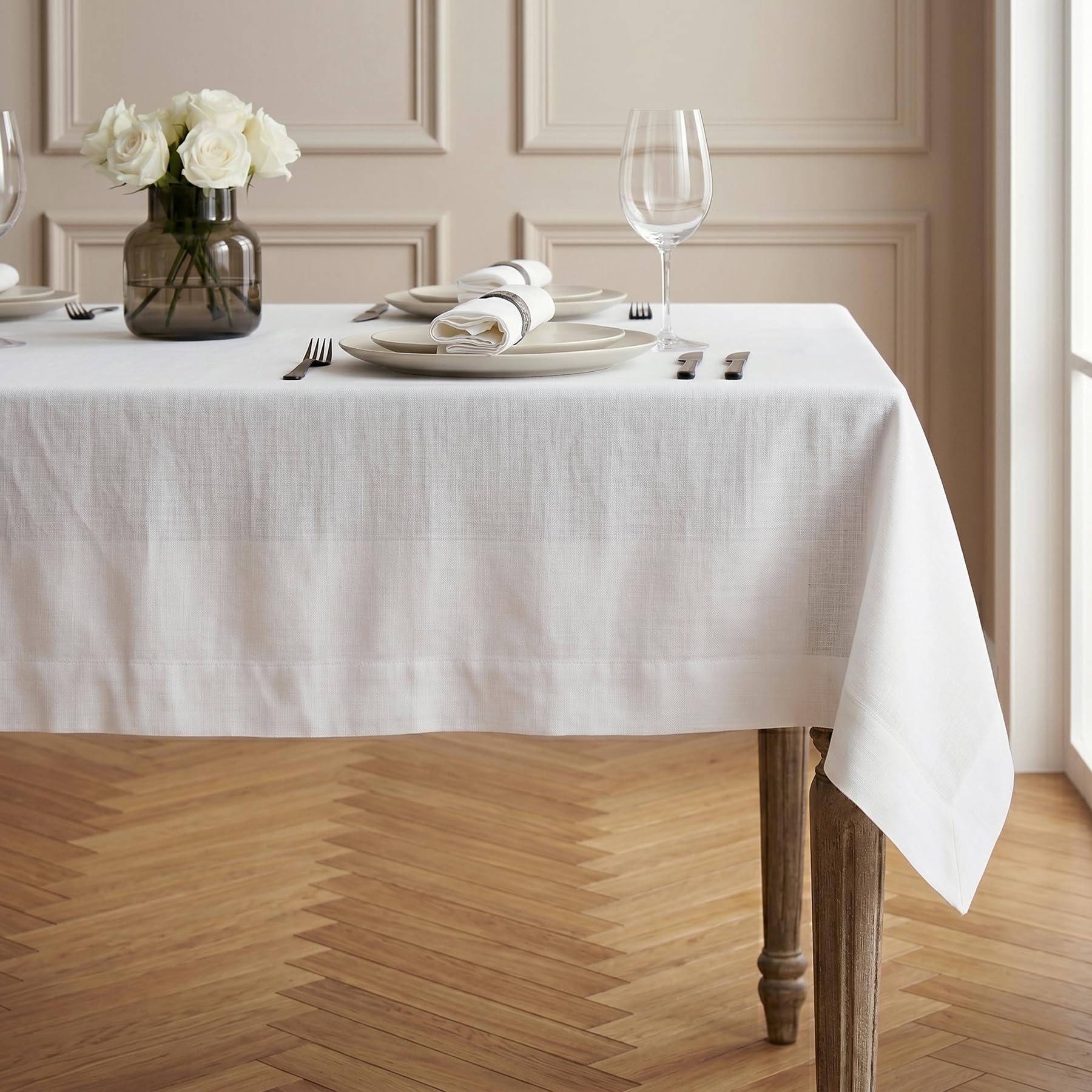 Amazon.com: Solino Home White Linen Tablecloth 60 x 120 Inch - 100