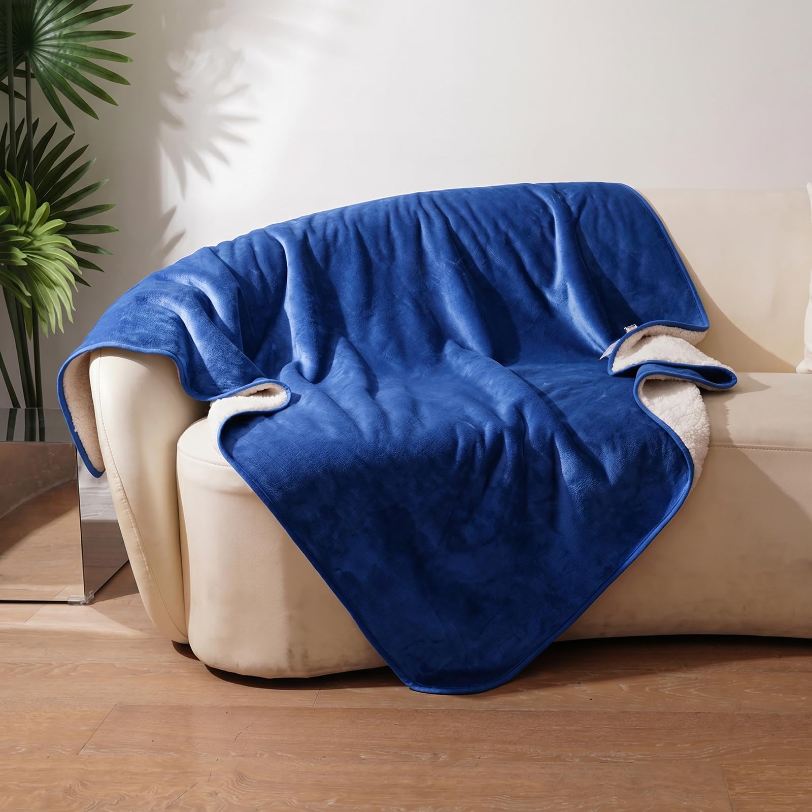 Sunheir Waterproof Dog Blankets for Extra Large Dogs - Cat Blanket Washable for Couch Protection, Soft Sherpa Fleece Puppy Throw Blanket to Prevent Urine Leaks &amp; Protects Furniture, 50"X 60", Blue