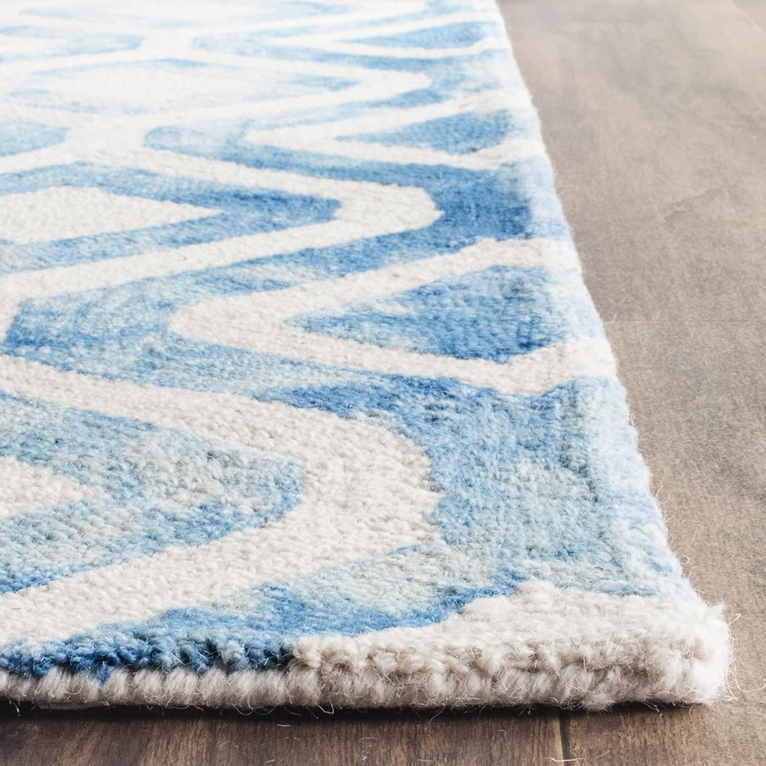 SAFAVIEH Dip Dye Collection 2' x 3' Ivory/Blue DDY679A Handmade Moroccan Watercolor Premium Wool Accent Rug