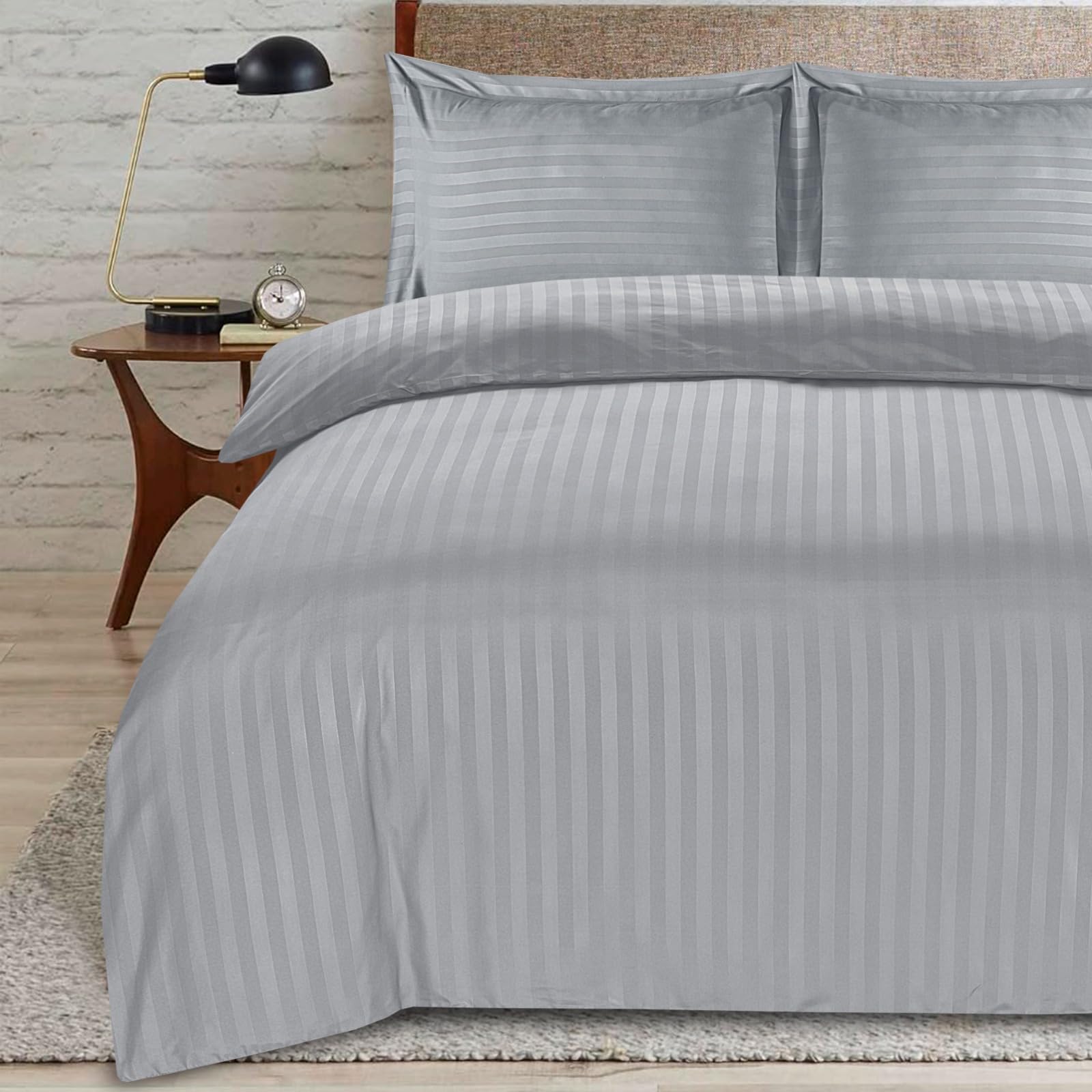 ZZZMRH Purple Double Duvet Set, Premium Quality Silver Bedding Double Bed Set with Satin Stripes, Soft Breathable Double Duvet Cover with 2 Pillowcases, Hypoallergenic Reversible Duvet(Silver, Double) — image 1