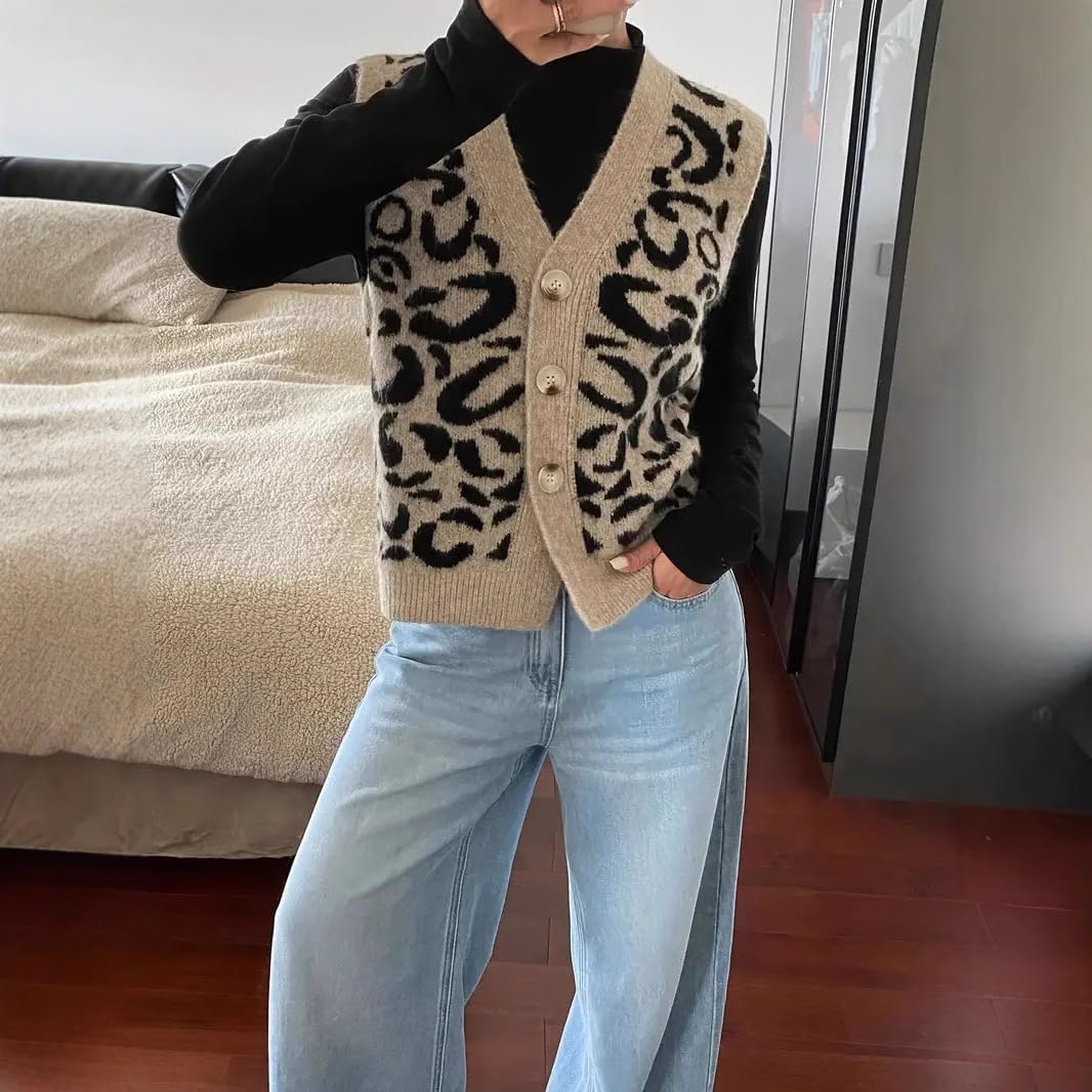 utcoco Women's Y2K Leopard Print Knit Vest Casual V Neck Button Front Sleeveless Sweater Vest