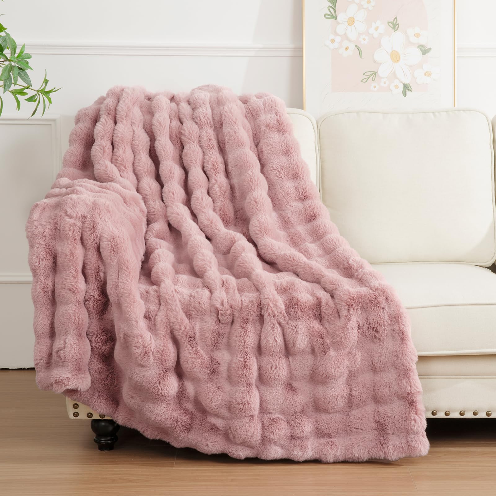 Enyhom Faux Rabbit Fur Bubble Blanket, Luxury Fluffy Soft Cozy Plush Throws for Sofas Bed Couch Home Decor, All Seasons (Pink, 127 * 152cm)