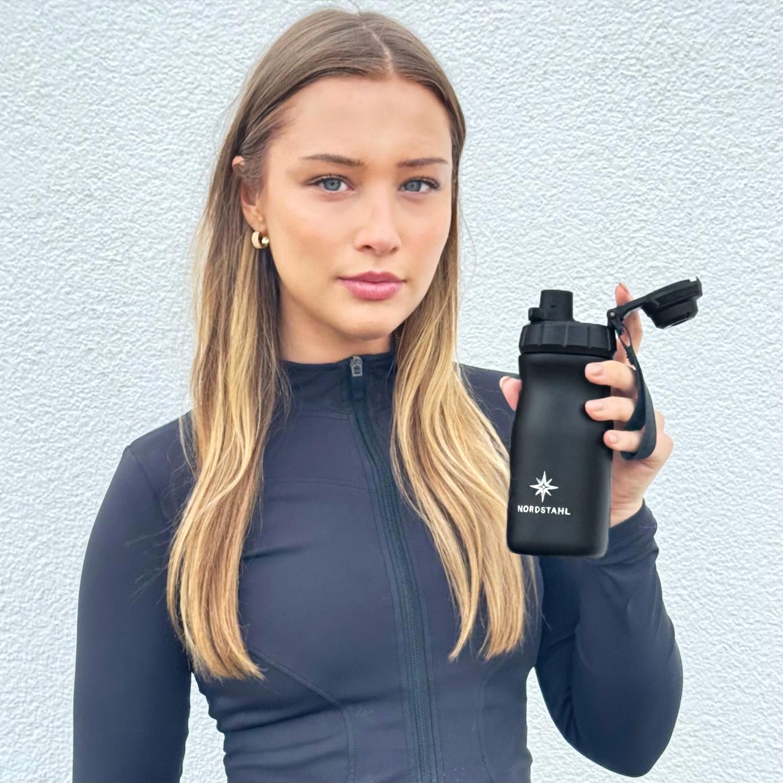 Shaker termico | 300 ml fino a 400 ml | shaker per proteine piccolo | shaker per proteine in acciaio inox con sfera | senza BPA & antigoccia | fino a 24 ore di frullati freddi (nero notturno