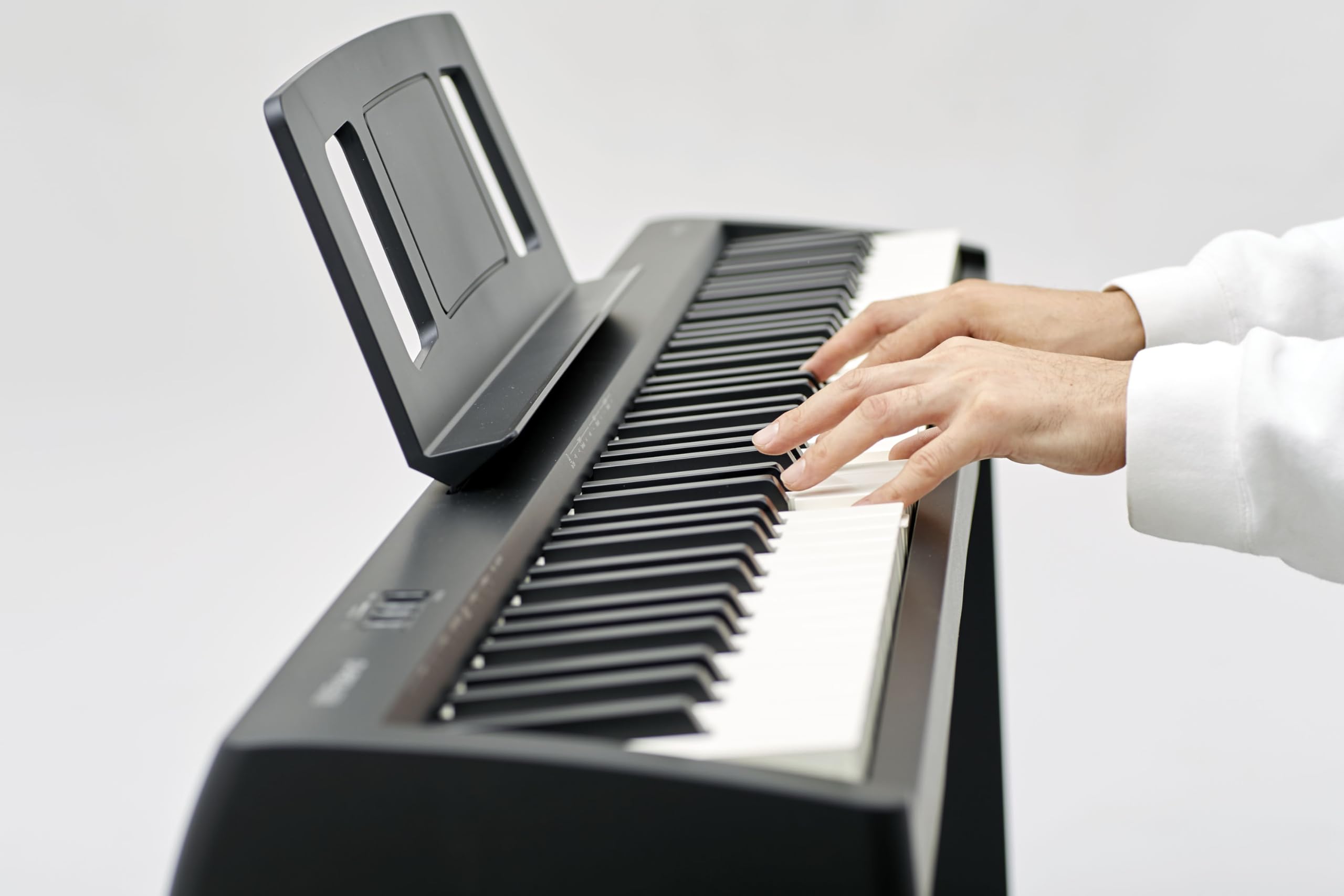 Roland FP-10 – Piano Digitale Compatto a 88-Note con Suoni di Piano SuperNATURAL e Tastiera dall'Autentica Risposta Acustica | Semplice da Usare | Ideale per l'Utilizzo in Casa