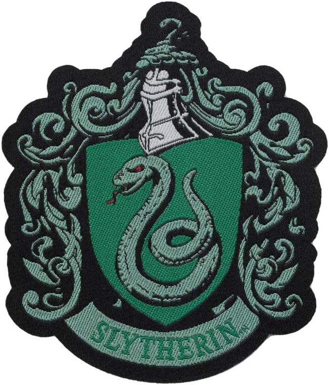 Eaglemoss Hero Collector Hogwarts Slytherin House Scarf | Wizarding World Knitting Kits | Model Replica