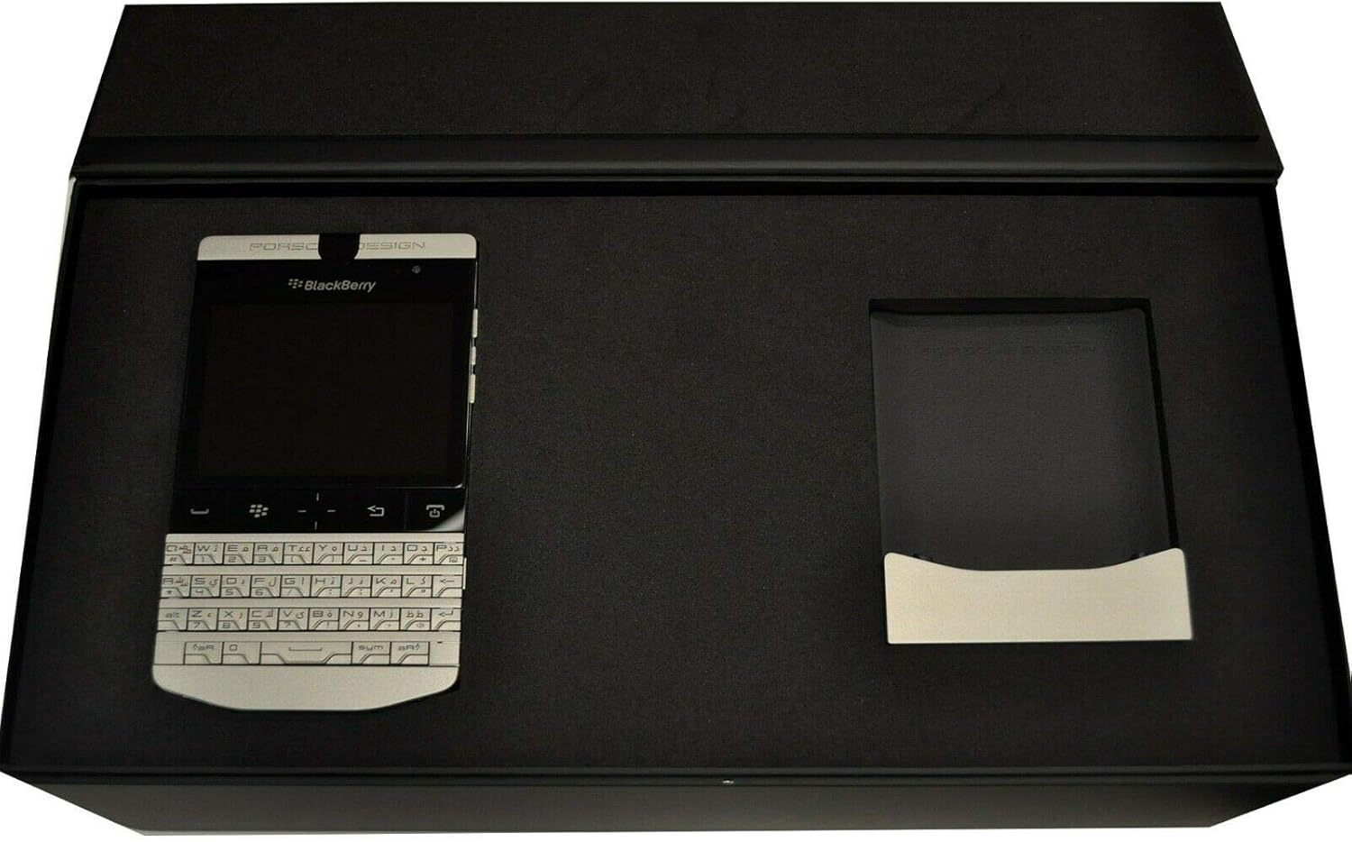 BLACKBERRY PORSCHE DESIGN P'9981 8GB QWERTY DARK PLATINUM UNLOCKED P9981 MOBILE PHONE GENUINE