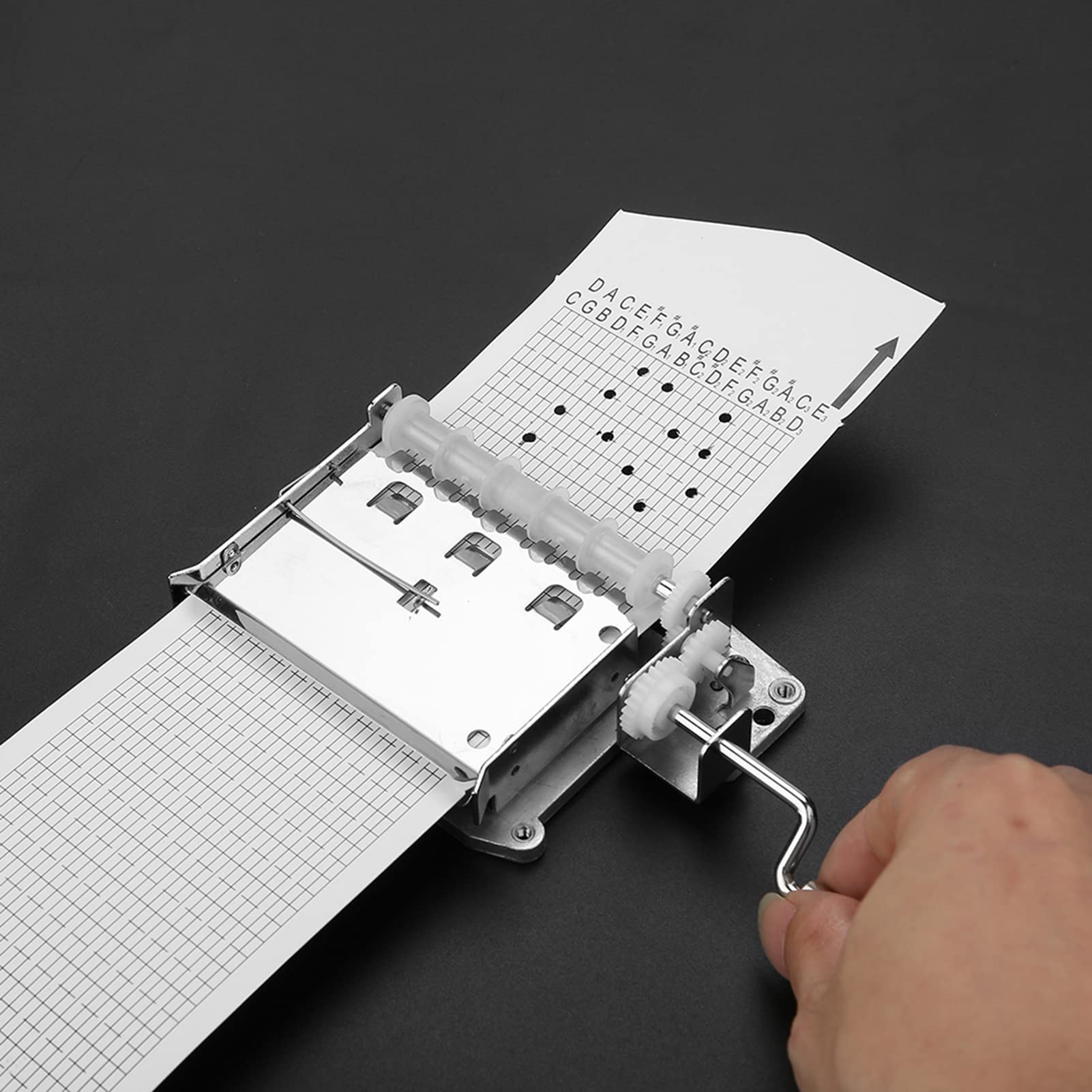 Caja de Música con Movimiento de 30 Notas, Kit de Caja de Música Mecánica con Manivela Manual y Perforadora de Metal y 20 Cintas de Papel en Blanco para Crear Melodías Perso