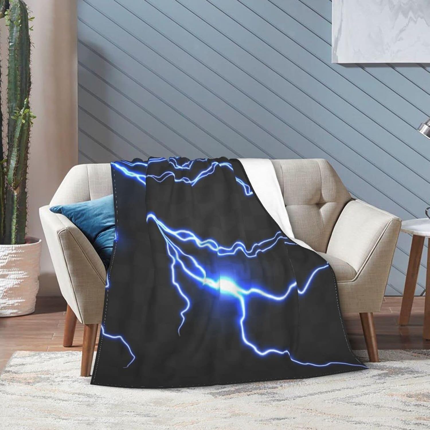 Blue Glowing LightningBolt Blankets Throw Blanket