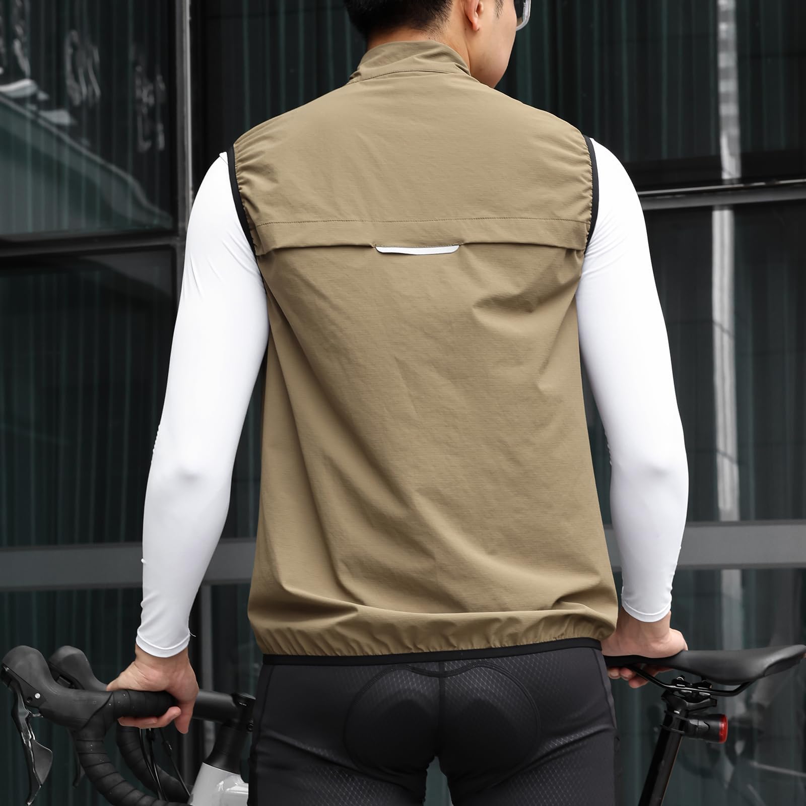 Gilet de cyclisme d'été ultraléger respirant sans manches imperméable et coupe-vent avec protection solaire et bandes réfléchissantes idéal pour le VTT et la course à pied