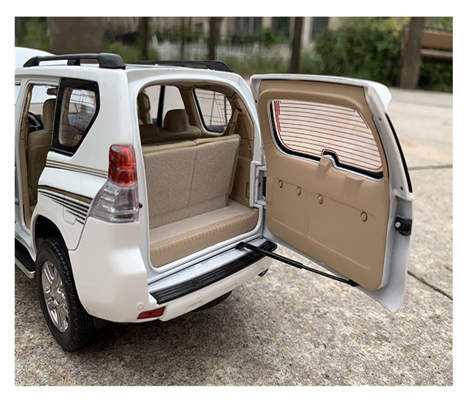 Amazon.co.jp: ミニカー スケールモデルカー 1:18 トヨタ