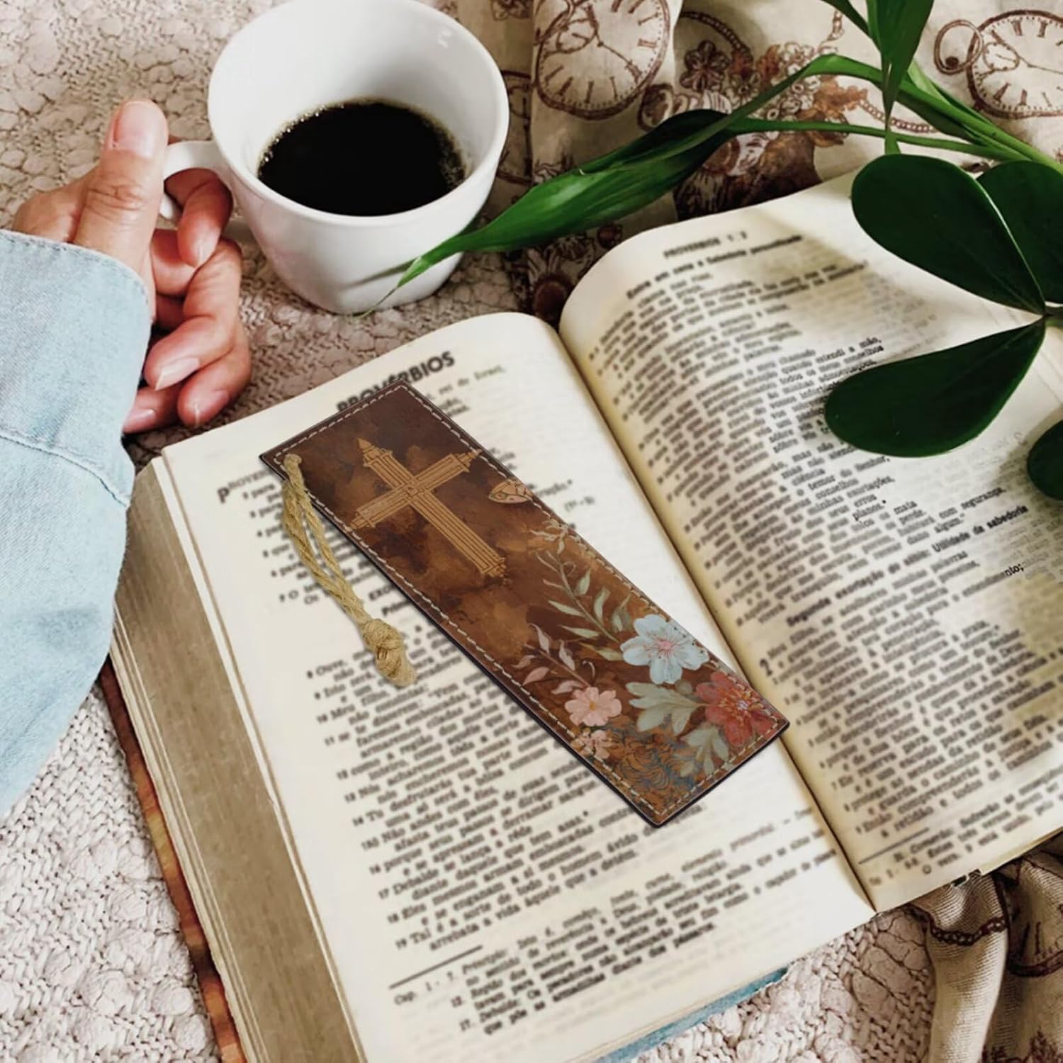 PU Leather Bible Case for Women Vintage Art Style Butterfly Cross Bible Cover with Bookmark Durable Bible Bag for Christian Daily Church Bag with Pockets Handle Brown