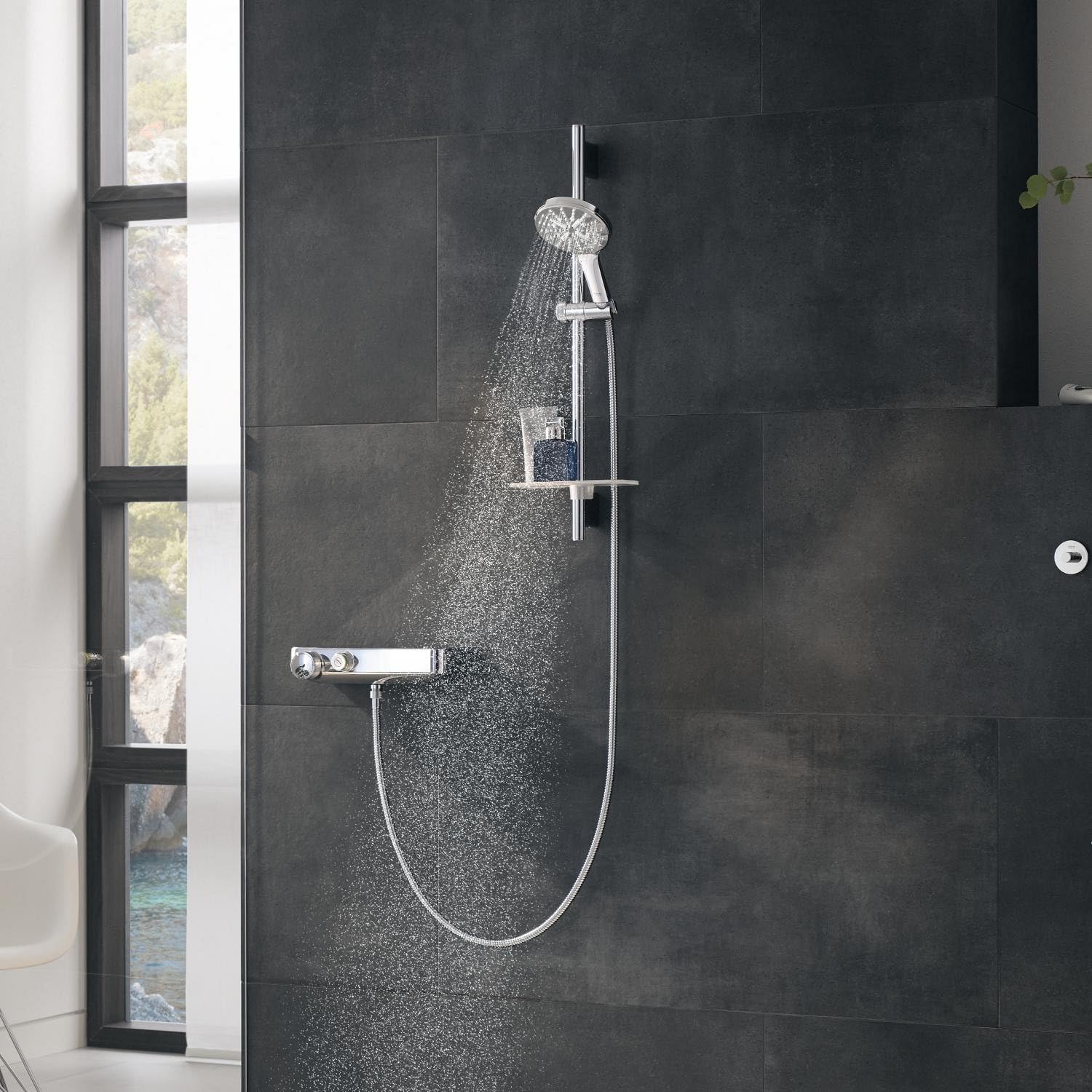 GROHE Flexible tuyau de douche salle de bains VitalioFlex métallique TwistStop 1750mm, anti-pliures, finition brillante, raccord fileté universel 1/2", chromé, 22100000 (Import Allemagne)