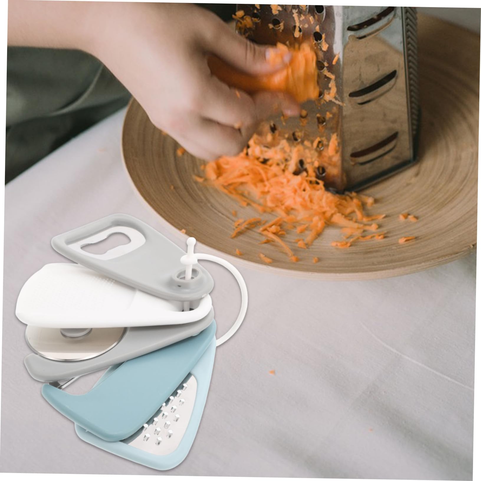 IMIKEYA Utensili da Cucina Multifunzione Affettatrice per Verdure Grattugia per Frutta Pelapatate Apribottiglie Accessori per Cucina Pratica