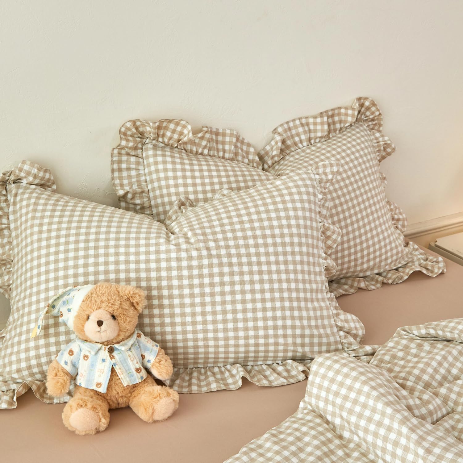 SUCSES Tan Gingham Ruffled Comforter Set Twin Size Ruffle Checkered Bed in a Bag for All Season Lightweight Grid Pattern Bedding for Girls Boys Dorm Bedding (Tan Gingham, Twin)