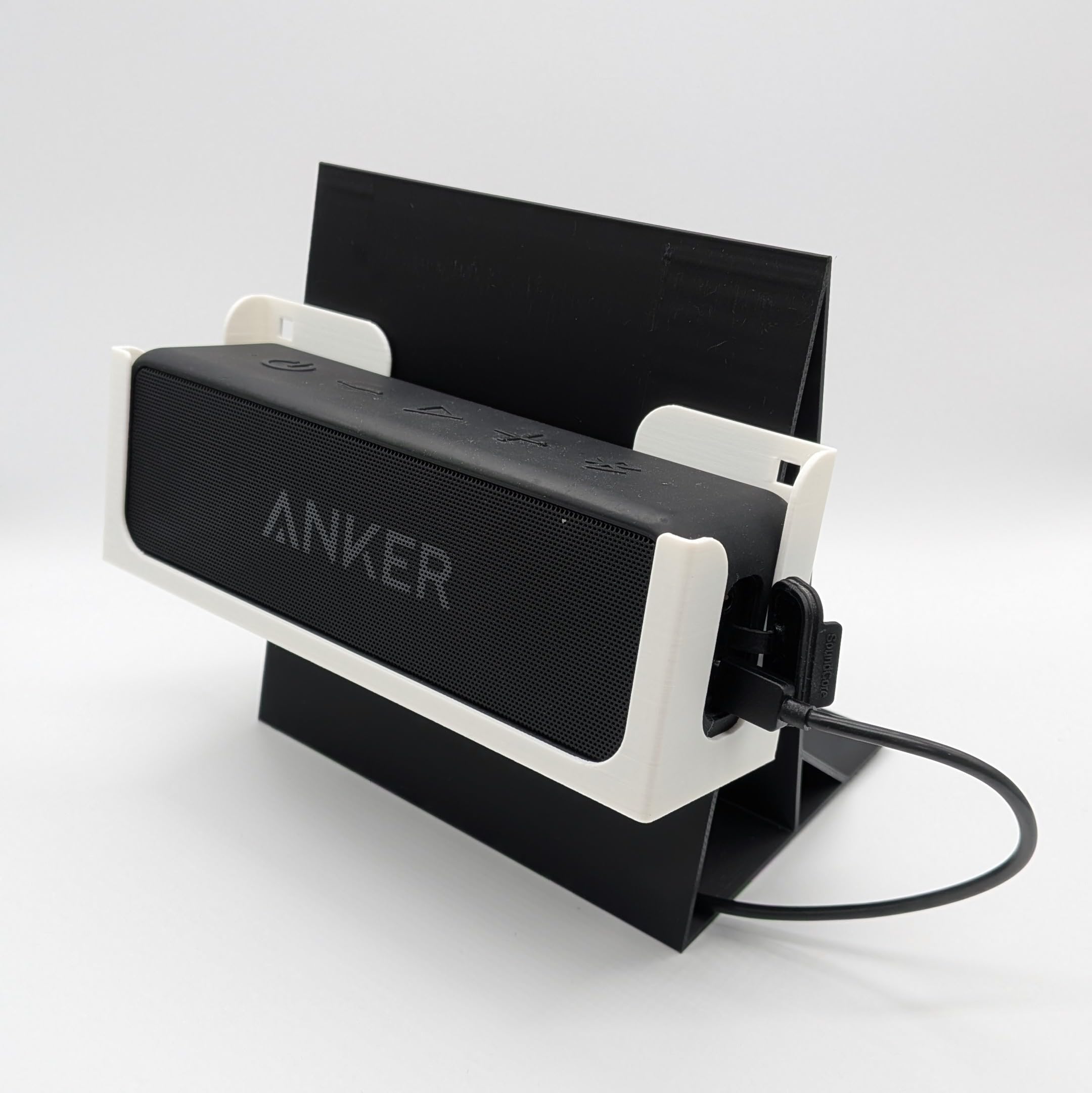 Amazon | ワイヤレススピーカー吊り下げホルダー Anker Soundcore 2