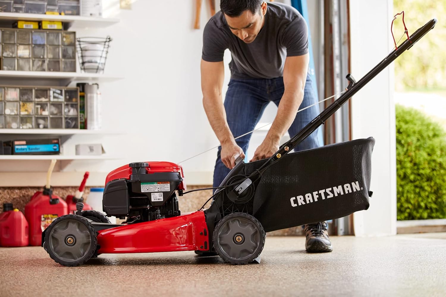review CRAFTSMAN M260 Vertical Storage 163-cc 21-in Self-Propelled Gas Push Lawn Mower with Briggs & Stratton Engine, Liberty Red