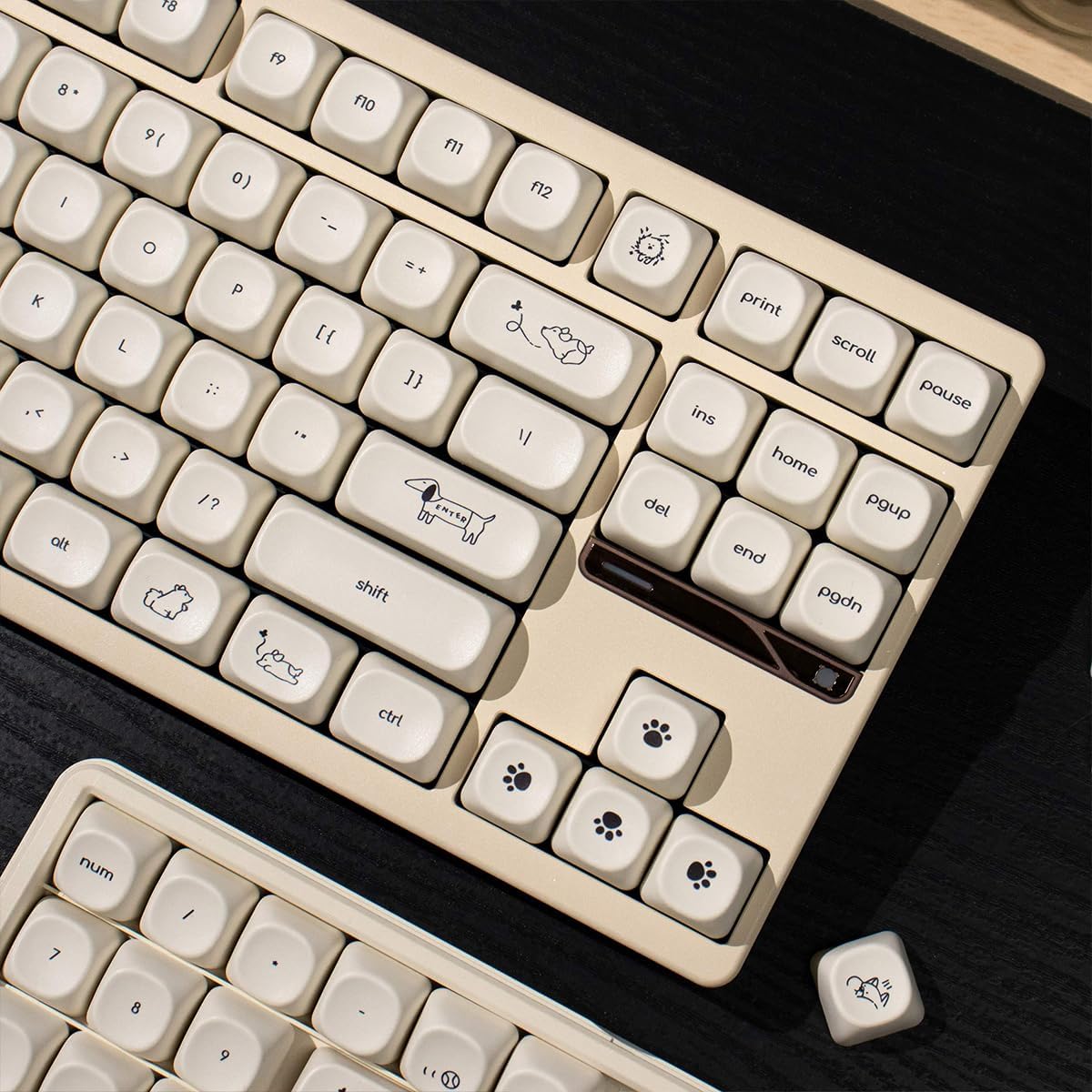 MOA Profile Cute Dog Keycaps, 124 Keys PBT Keycaps Set, Minimalist White Keyboard Caps, Custom Dye Sublimation Key Caps for 61/64/68/84/87/100/104/108 Cherry MX Mechanical Keyboards