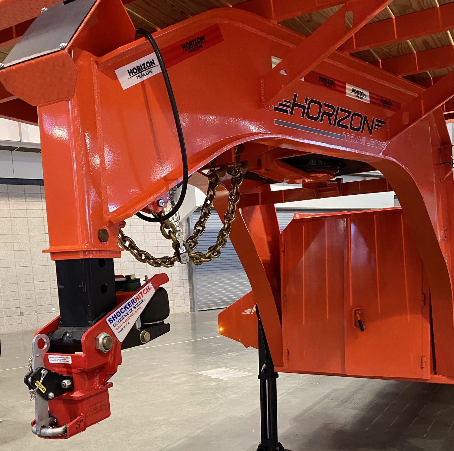 Shocker 40K Gooseneck Surge Air Hitch & Shift Lock Coupler for 3" Ball, 4" & 3-15/16" Square Multi-Fit Stem