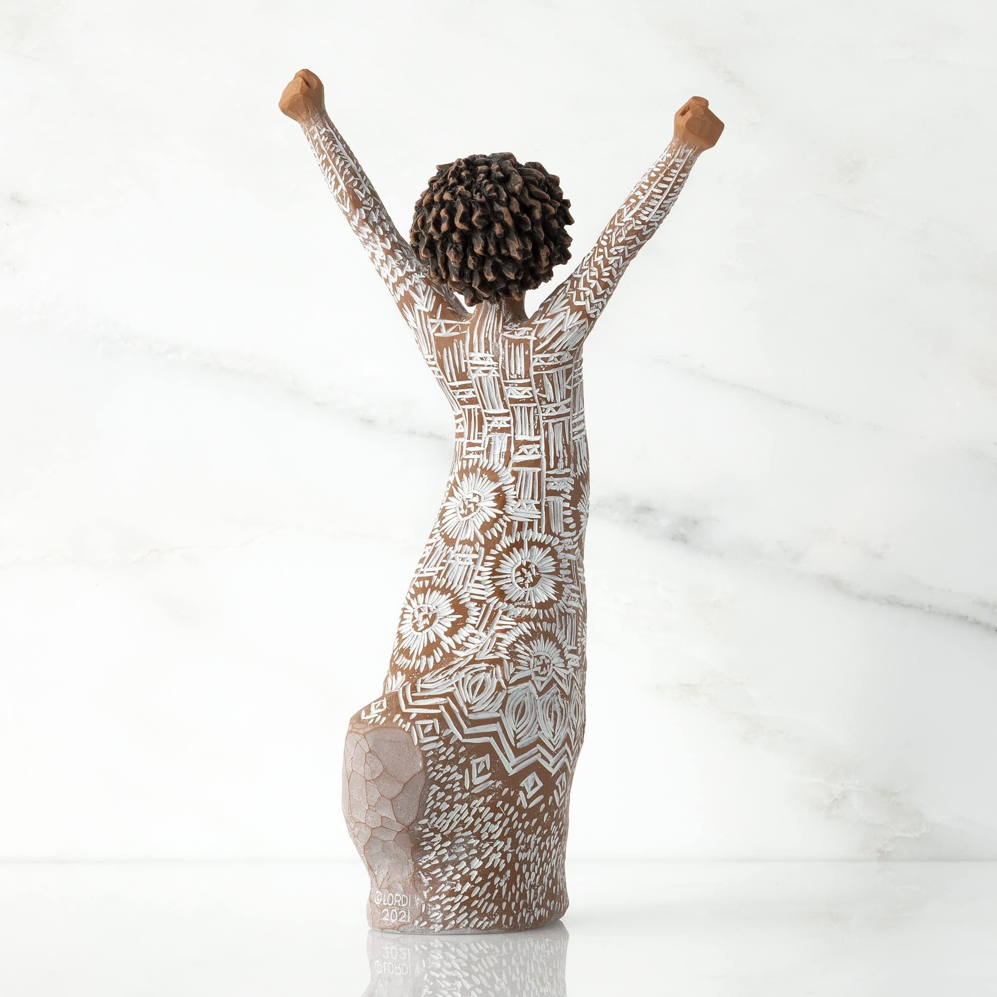 Willow Tree Joie courageuse, 7" High, Naturel