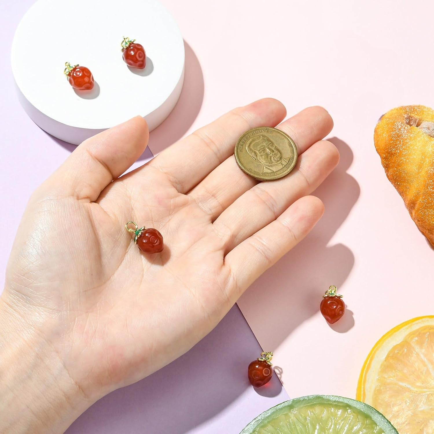 DanLingJewelry 5Pcs Natural Red Agate Strawberry Pendants with Brass Finding Imitation Fruit Food Gemstone Charms for DIY Jewelry Bracelets Earrings Craft Making - Image 6