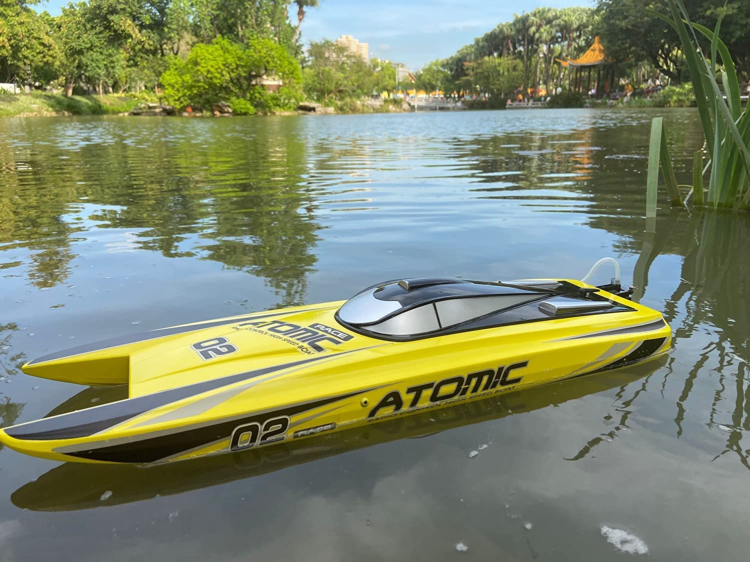 SOWOFA 27.6" Inches Remote Control High Speed Racing Boat Oversized Electric RC Watercraft 65KM/H Brushless Motor Excellent Functions for Hobbies Player Adult Age 14+