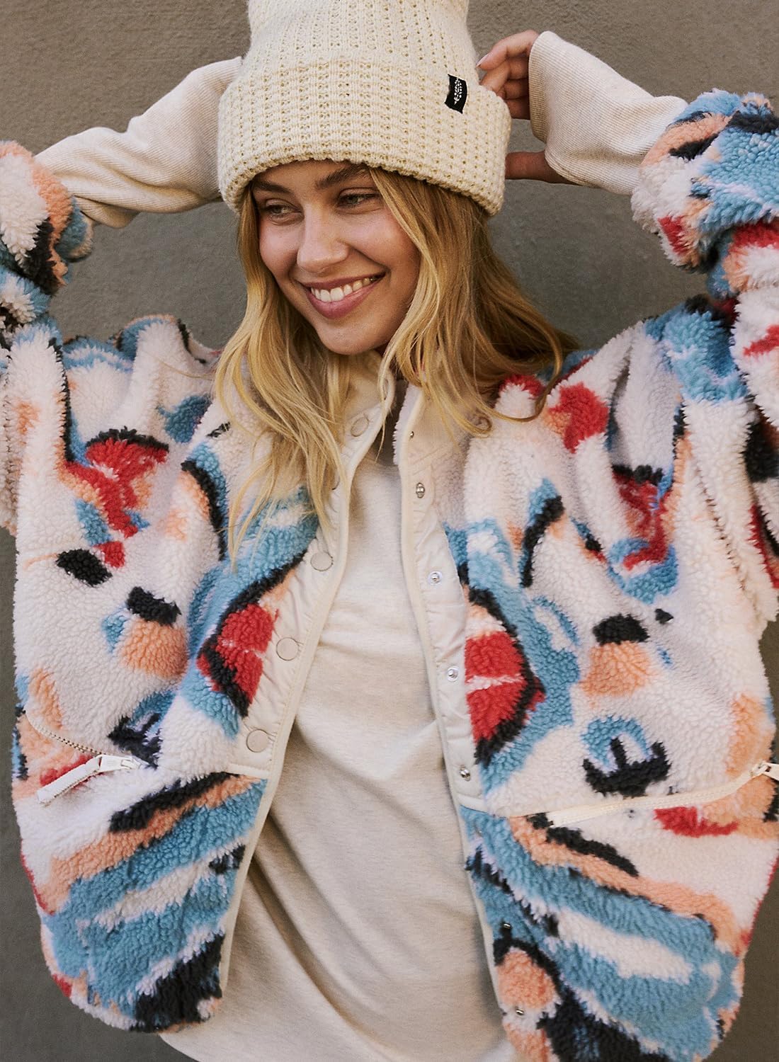 Printed Sherpa Jacket for Women Long Sleeve Button Down Fuzzy Fleece Coat Y2K Outerwear with Pockets - Image 2