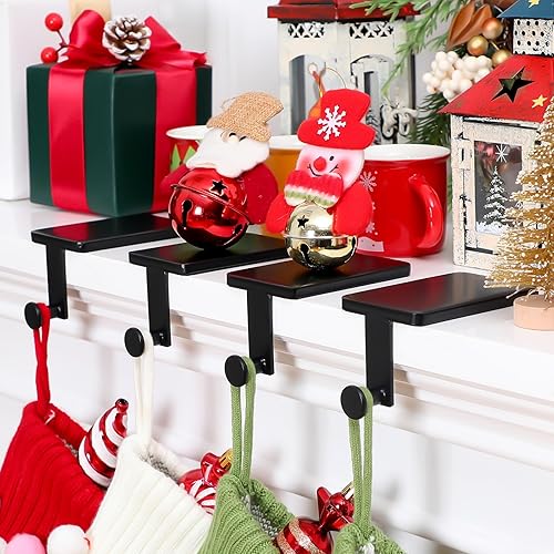 Miniatura 4 de Landhoow 4 soportes para calcetines de Navidad, ganchos de metal para colgar con almohadillas protectoras, mantel resistente para chimenea,