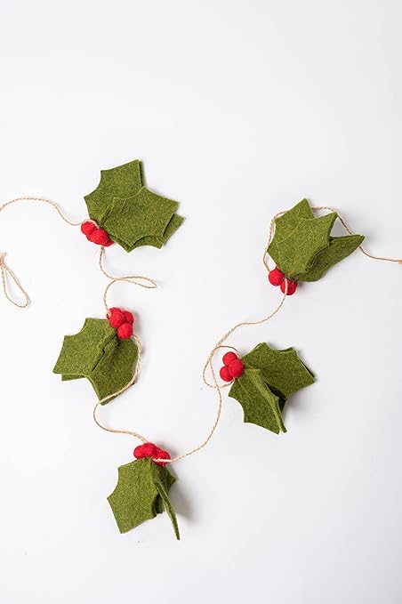 De Kulture Handmade Premium Wool Felt Leaf Berry Garland Eco Friendly Needle Felted Stuffed Ideal for Home Office Decoration Holiday Decor, 10x0.5x9 (LWH) Inches