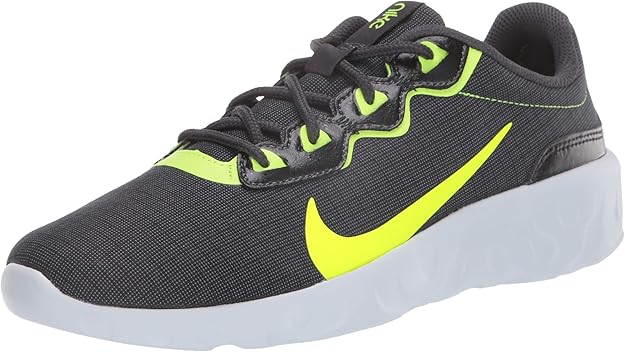 mens nike explore strada