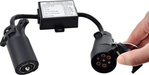 Oyviny USA To EU Trailer Light Converter US Vehicle 7-Way Blade Socket Adapter To European Trailer 7-Pin Round Connector Plug And Play Trailer Converter Waterproof (Color:Black)