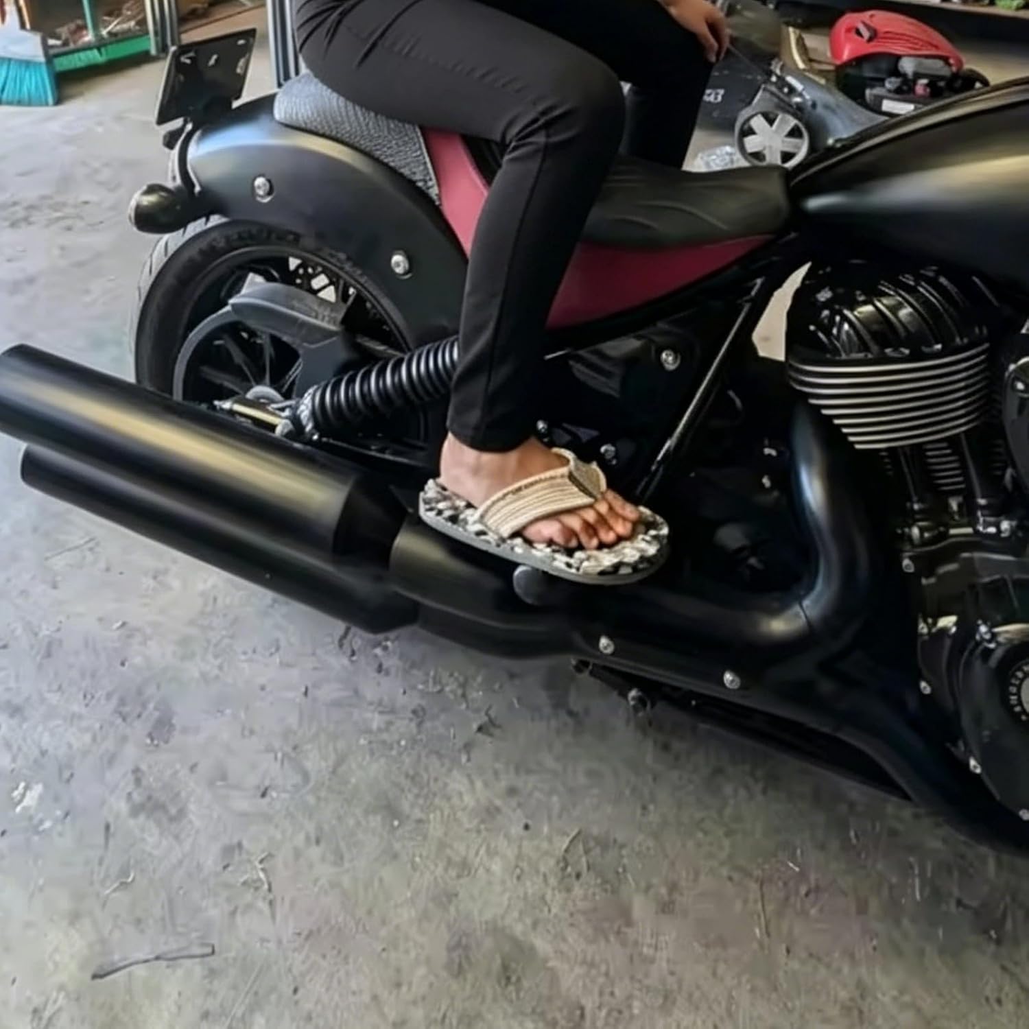 Motorcycle Foot Pegs Rear Passenger Footpeg for Indian Chief Bobber Dark Horse Super Chief Limited 2022-2026 Motorbike Footrest Foldable Pedal