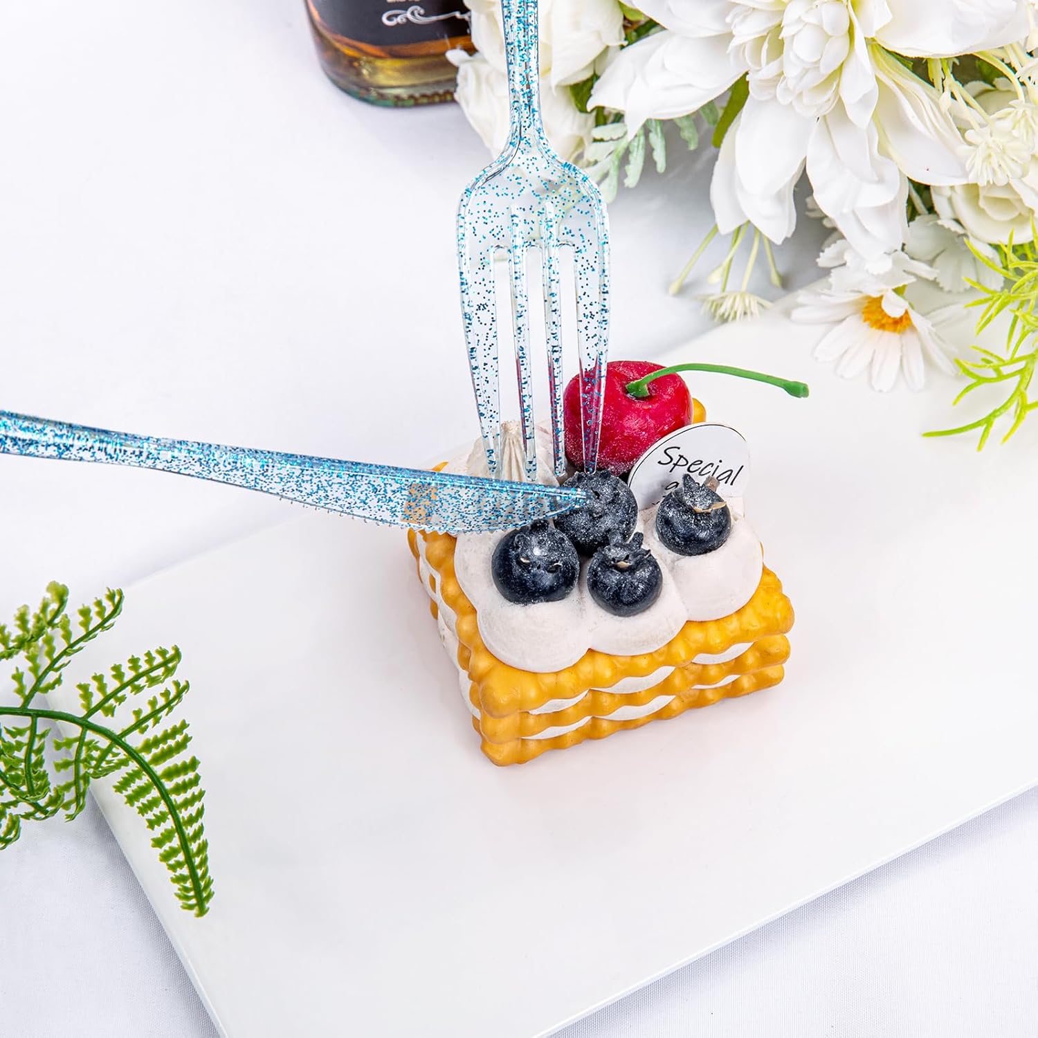 Rubtlamp 180 Pcs Blue Glitter Plastic Silverware, Clear Blue Plastic Cutlery, Heavy Duty Blue Plastic Utensils Set,Disposable Blue Flatware Include 60Blue Forks, 60Blue Spoons,60Blue Knives for Party