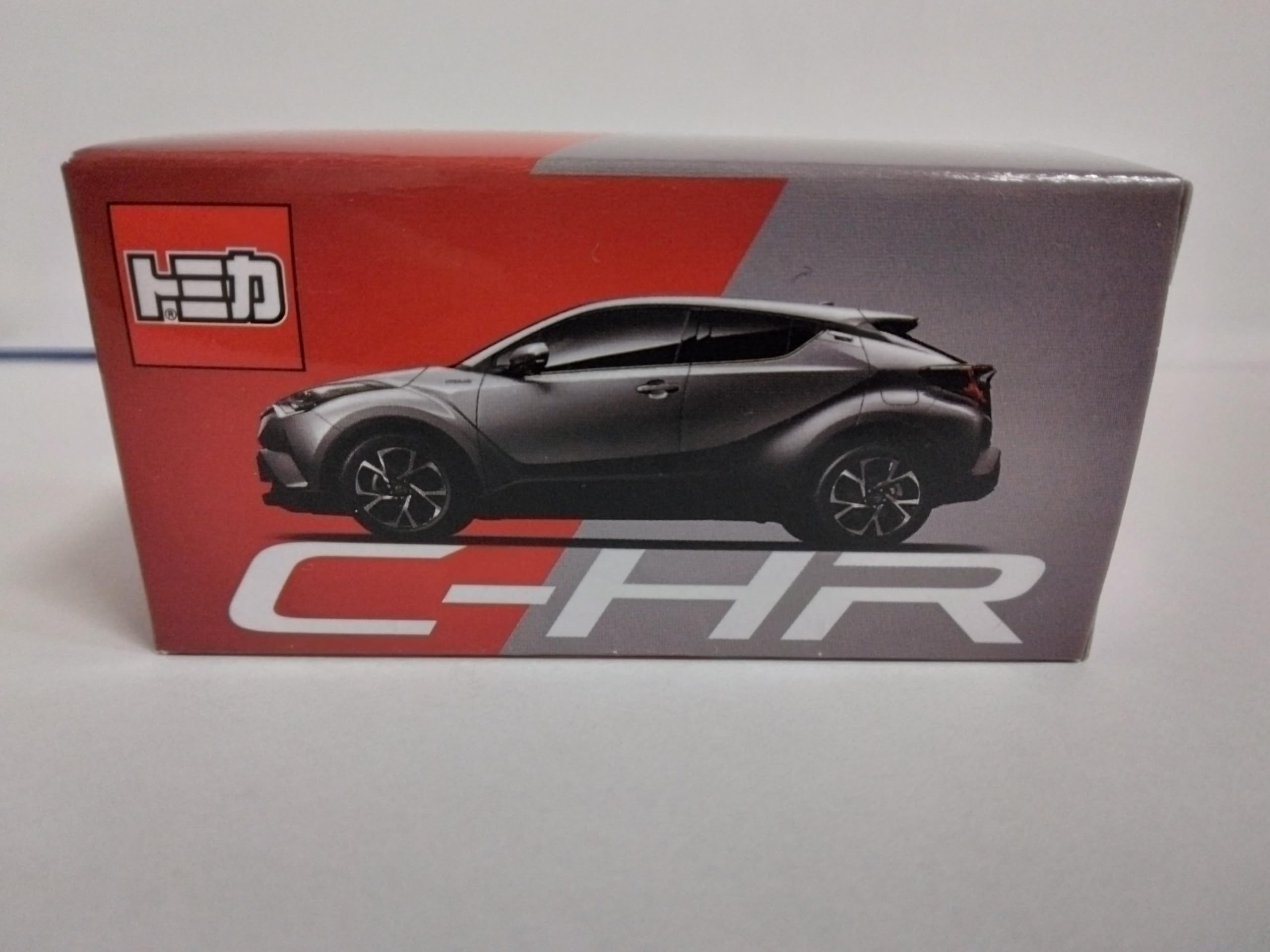 トヨタ C-HR ノベルティグッズセット【非売品】 Amazon.co.jp: トミカ非売品 トヨタ C-HR ベトナム製 1/64スケール