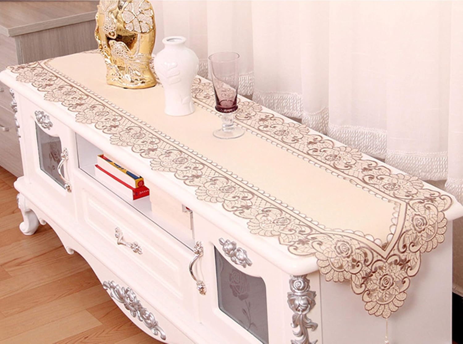 Daesar Table Runner 16x90 Inch, Polyester Table Runners Beige Table Runners Embroidered Flower End Table Runner Christmas
