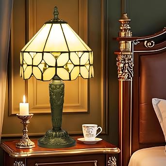 Small Tiffany Style Lamp,Stained Glass Table Lamp for Living Room,Bedside,Reading,8 inch Vintage Mini Desk Light Included 3 Color Temperatures E27 Bulb Copper Coins [Energy Class F]