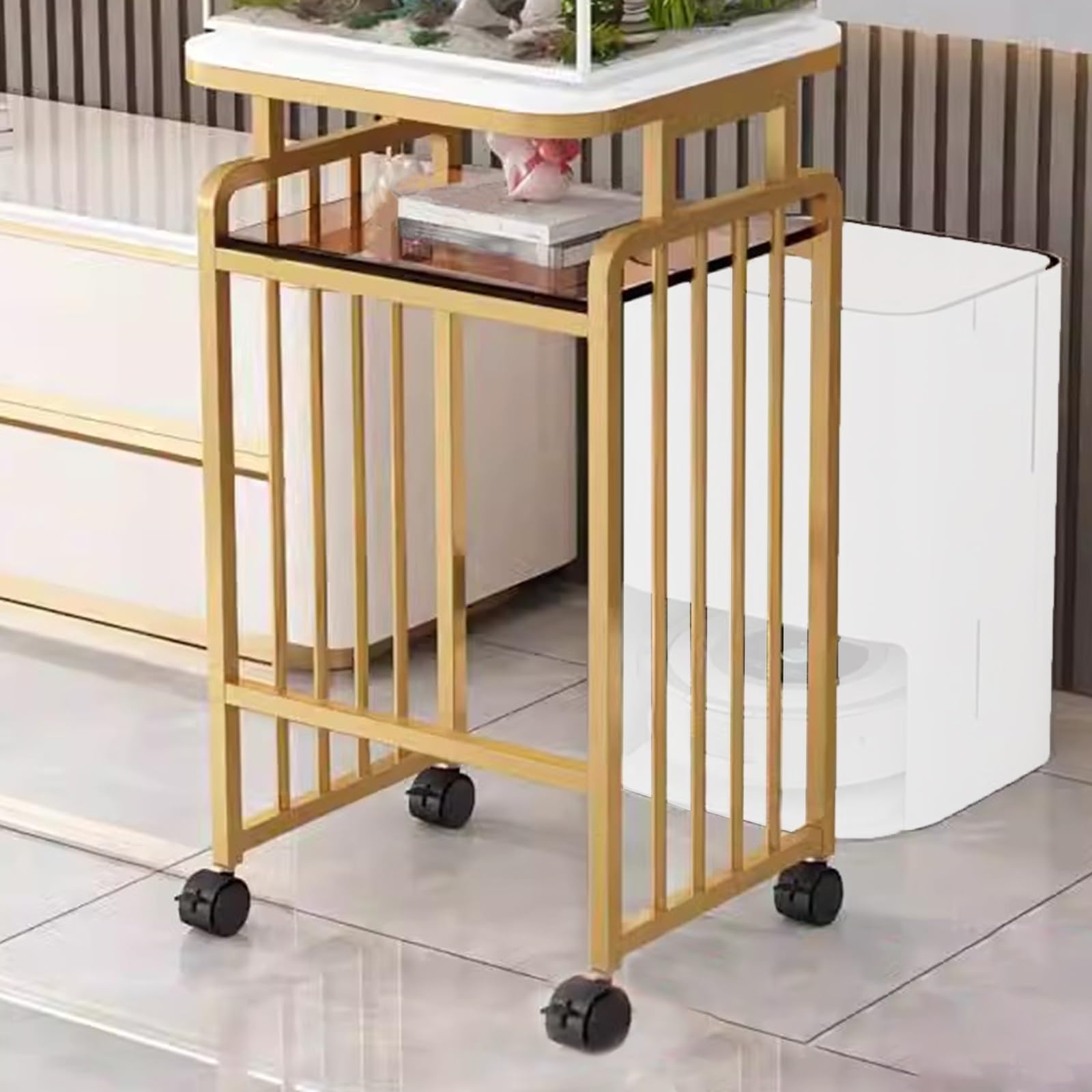 Soporte para aspiradora robot y armario organizador de limpieza