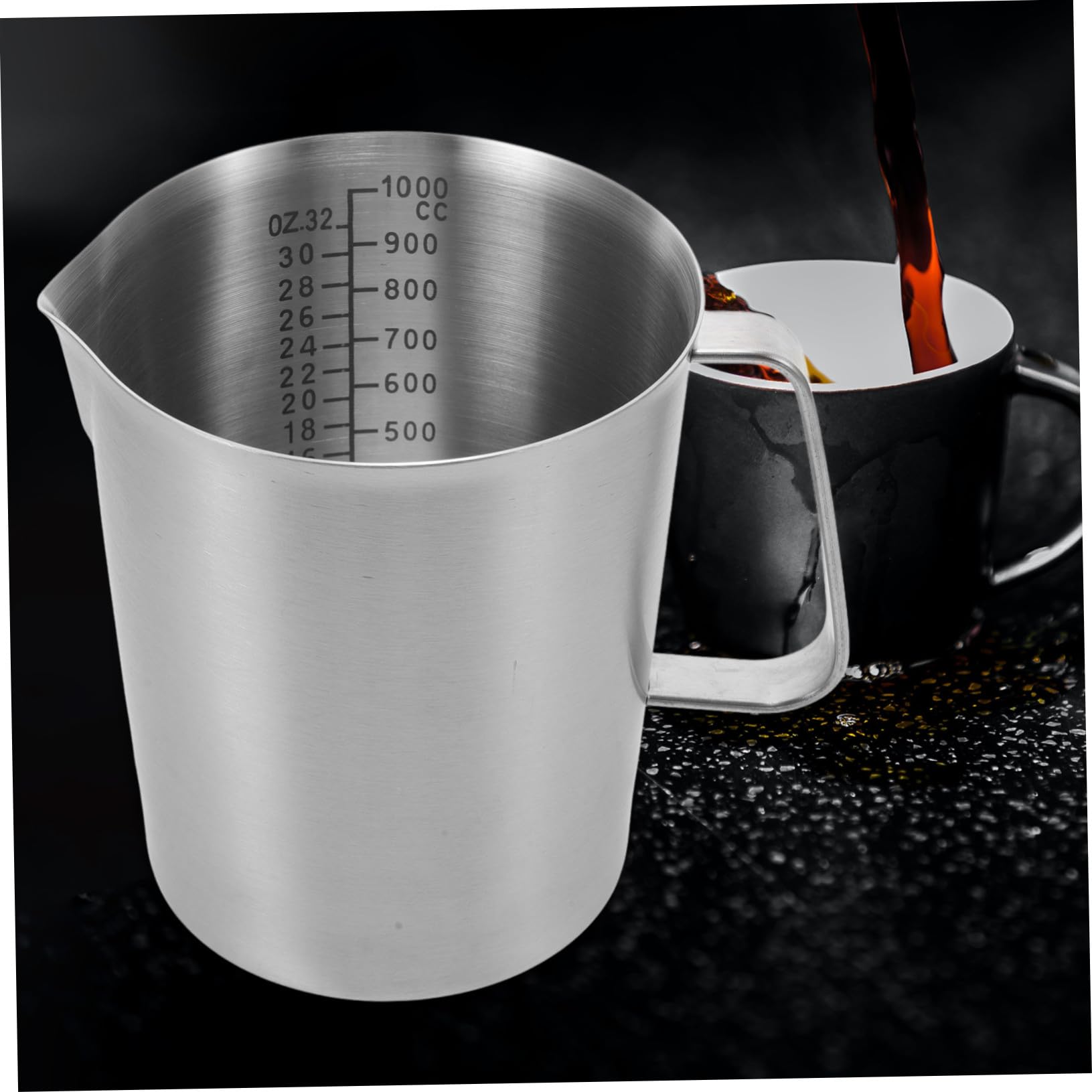 Jarra Medidora de Acero Inoxidable de 1000ml Asa y Vertedor Único para Espumar Leche y Preparar Latte-art Mediciones Precisas