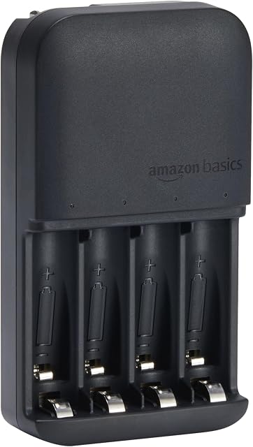 Amazon Basics Chargeur de batterie rechargeable AA et AAA NiMh Piles - NA Connecteur